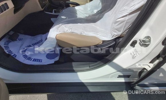 Buy Import Mitsubishi Outlander White Car in Import - Dubai in Belait Buy Import Mitsubishi Outlander White Car in Import - Dubai in Belait