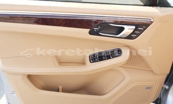 Buy Import Porsche Macan Other Car in Import - Dubai in Belait Buy Import Porsche Macan Other Car in Import - Dubai in Belait