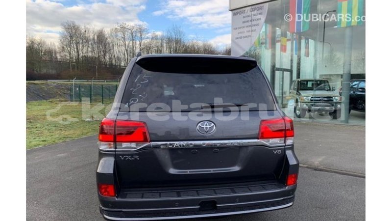 Big with watermark toyota land cruiser belait import dubai 3296