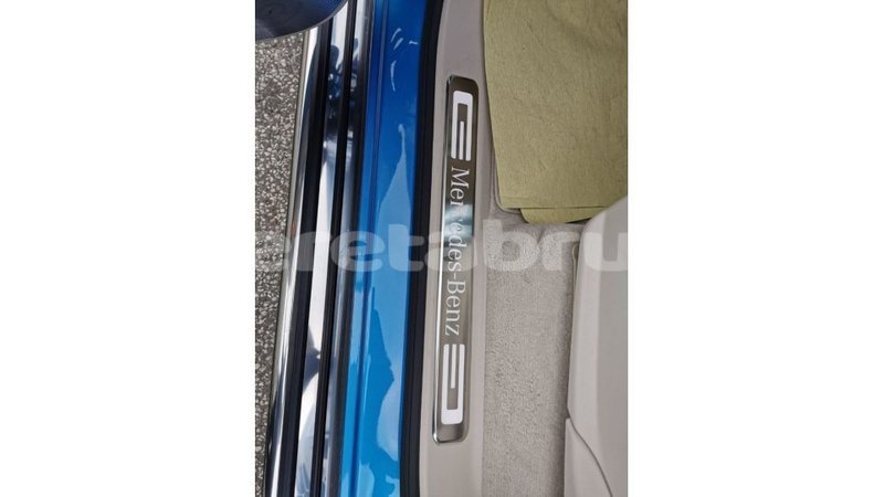Big with watermark mercedes benz 190 belait import dubai 3301