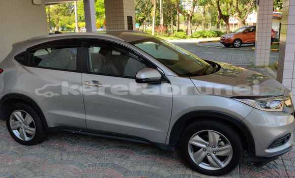 Buy Used Honda HR–V Silver Car in Bandar Seri Begawan in Brunei-Muara