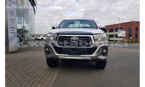 Buy Import Toyota Hilux Brown Car in Import - Dubai in Belait Buy Import Toyota Hilux Brown Car in Import - Dubai in Belait