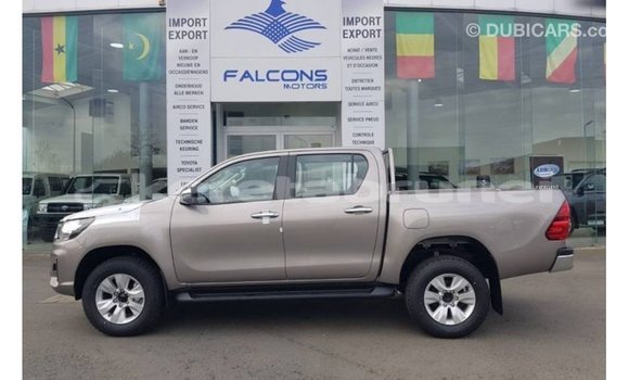 Buy Import Toyota Hilux Brown Car in Import - Dubai in Belait Buy Import Toyota Hilux Brown Car in Import - Dubai in Belait