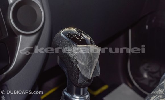 Buy Import Kia Carens White Car in Import - Dubai in Belait Buy Import Kia Carens White Car in Import - Dubai in Belait