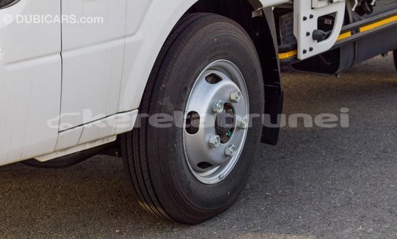 Buy Import Kia Carens White Car in Import - Dubai in Belait Buy Import Kia Carens White Car in Import - Dubai in Belait