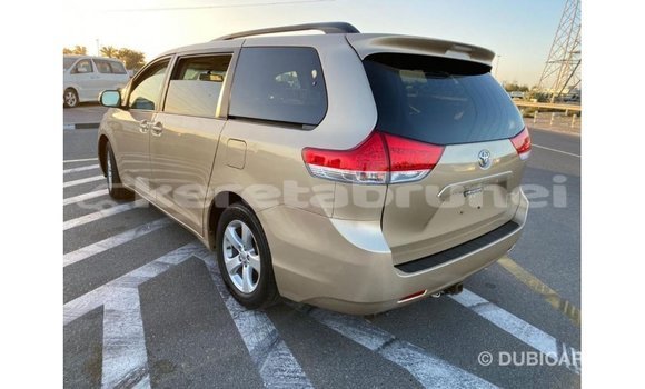 Buy Import Toyota Sienna Other Car in Import - Dubai in Belait Buy Import Toyota Sienna Other Car in Import - Dubai in Belait