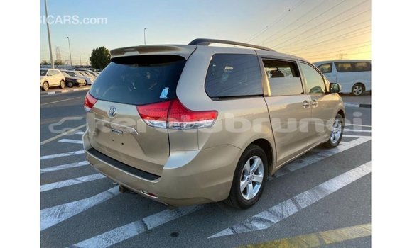 Buy Import Toyota Sienna Other Car in Import - Dubai in Belait Buy Import Toyota Sienna Other Car in Import - Dubai in Belait