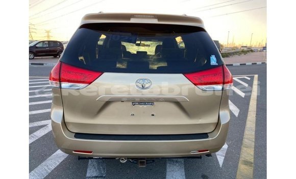 Buy Import Toyota Sienna Other Car in Import - Dubai in Belait Buy Import Toyota Sienna Other Car in Import - Dubai in Belait
