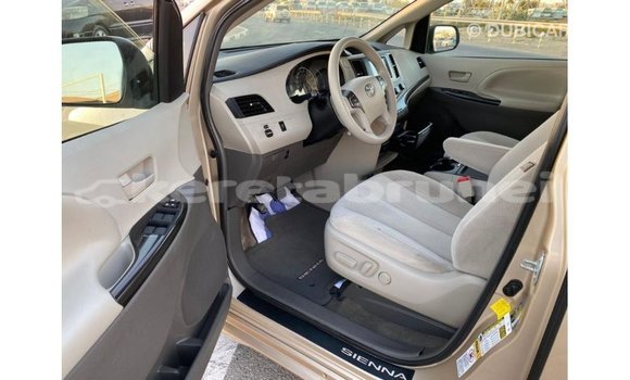 Buy Import Toyota Sienna Other Car in Import - Dubai in Belait Buy Import Toyota Sienna Other Car in Import - Dubai in Belait