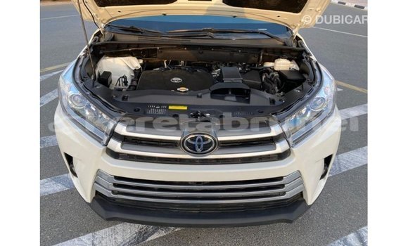 Buy Import Toyota Highlander White Car in Import - Dubai in Belait Buy Import Toyota Highlander White Car in Import - Dubai in Belait