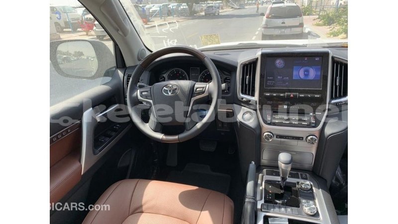 Big with watermark toyota land cruiser belait import dubai 3326