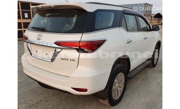 Buy Import Toyota Fortuner White Car in Import - Dubai in Belait Buy Import Toyota Fortuner White Car in Import - Dubai in Belait