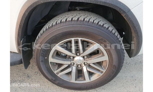 Buy Import Toyota Fortuner White Car in Import - Dubai in Belait Buy Import Toyota Fortuner White Car in Import - Dubai in Belait