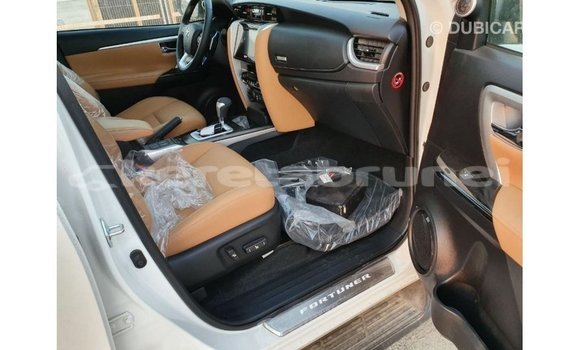 Buy Import Toyota Fortuner White Car in Import - Dubai in Belait Buy Import Toyota Fortuner White Car in Import - Dubai in Belait