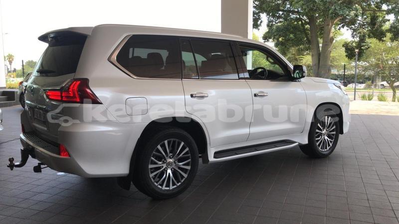 Big with watermark lexus lx 570 brunei muara bandar seri begawan 3332