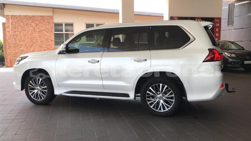 Big with watermark lexus lx 570 brunei muara bandar seri begawan 3332