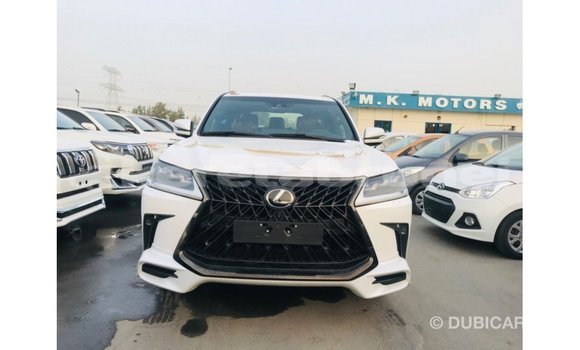 Buy Import Lexus LX White Car in Import - Dubai in Belait Buy Import Lexus LX White Car in Import - Dubai in Belait