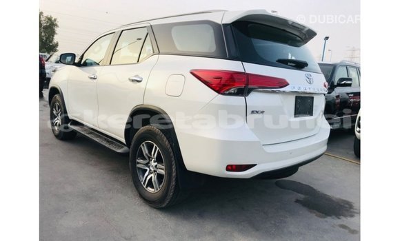 Buy Import Toyota Fortuner White Car in Import - Dubai in Belait Buy Import Toyota Fortuner White Car in Import - Dubai in Belait