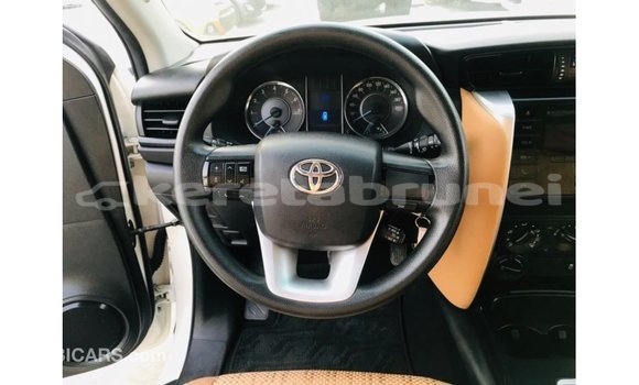 Buy Import Toyota Fortuner White Car in Import - Dubai in Belait Buy Import Toyota Fortuner White Car in Import - Dubai in Belait