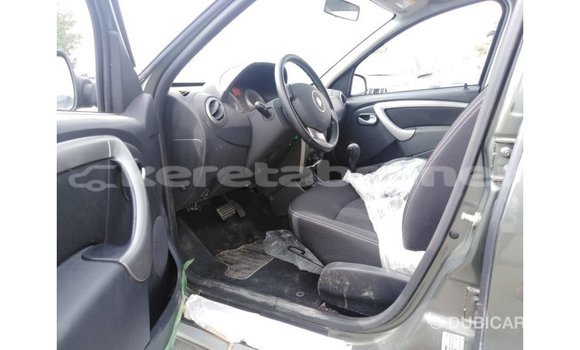 Buy Import Renault Duster Green Car in Import - Dubai in Belait Buy Import Renault Duster Green Car in Import - Dubai in Belait