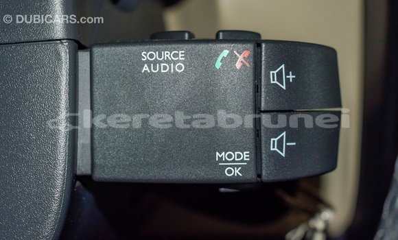 Buy Import Renault Duster White Car in Import - Dubai in Belait Buy Import Renault Duster White Car in Import - Dubai in Belait