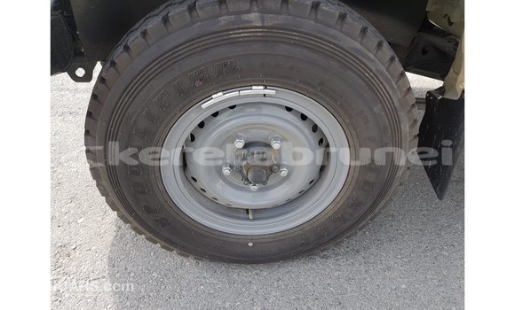 Buy Import Toyota Land Cruiser Beige Car in Import - Dubai in Belait Buy Import Toyota Land Cruiser Beige Car in Import - Dubai in Belait