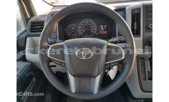 Buy Import Toyota Hiace White Car in Import - Dubai in Belait Buy Import Toyota Hiace White Car in Import - Dubai in Belait