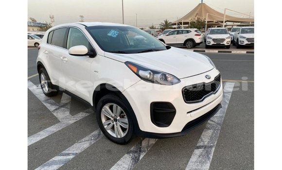 Buy Import Kia Sportage White Car in Import - Dubai in Belait Buy Import Kia Sportage White Car in Import - Dubai in Belait