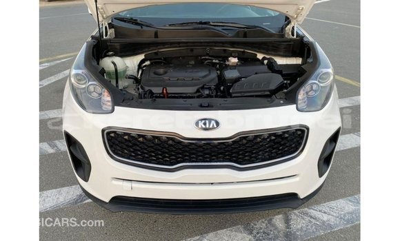 Buy Import Kia Sportage White Car in Import - Dubai in Belait Buy Import Kia Sportage White Car in Import - Dubai in Belait