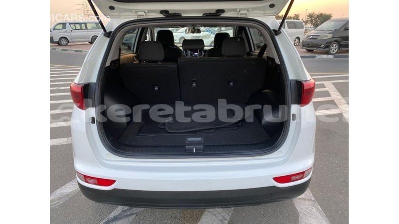 Big with watermark kia sportage belait import dubai 3362