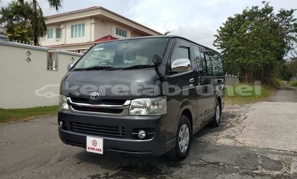 Buy Used Toyota Hiace Other Car in Bandar Seri Begawan in Brunei-Muara