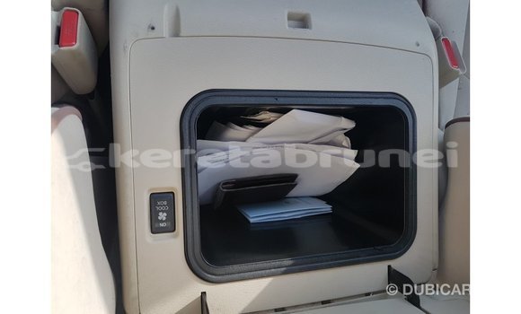 Buy Import Nissan Patrol White Car in Import - Dubai in Belait Buy Import Nissan Patrol White Car in Import - Dubai in Belait