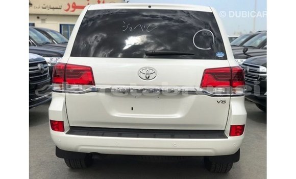 Buy Import Toyota Land Cruiser White Car in Import - Dubai in Belait Buy Import Toyota Land Cruiser White Car in Import - Dubai in Belait