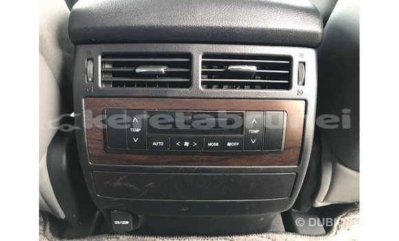 Buy Import Toyota Land Cruiser White Car in Import - Dubai in Belait Buy Import Toyota Land Cruiser White Car in Import - Dubai in Belait