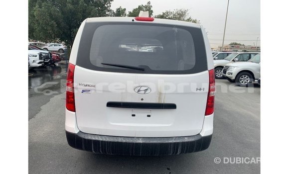 Buy Import Hyundai Cargo White Car in Import - Dubai in Belait Buy Import Hyundai Cargo White Car in Import - Dubai in Belait