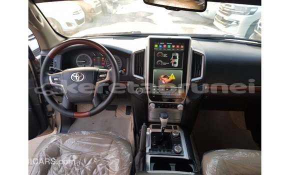 Buy Import Toyota Land Cruiser Other Car in Import - Dubai in Belait Buy Import Toyota Land Cruiser Other Car in Import - Dubai in Belait