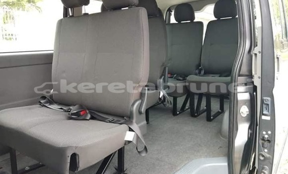 Buy Used Toyota Hiace Other Car in Bandar Seri Begawan in Brunei-Muara Buy Used Toyota Hiace Other Car in Bandar Seri Begawan in Brunei-Muara