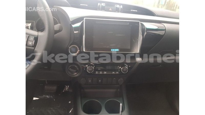 Big with watermark toyota hilux belait import dubai 3382