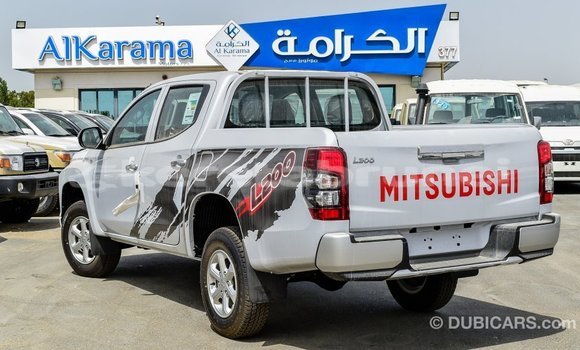 Buy Import Mitsubishi L200 White Car in Import - Dubai in Belait Buy Import Mitsubishi L200 White Car in Import - Dubai in Belait