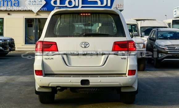 Buy Import Toyota Land Cruiser White Car in Import - Dubai in Belait Buy Import Toyota Land Cruiser White Car in Import - Dubai in Belait