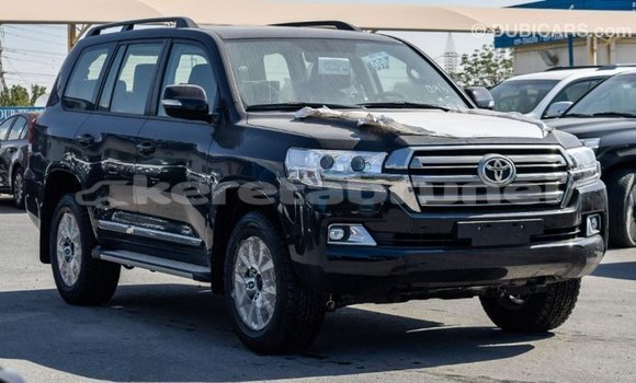 Buy Import Toyota Land Cruiser Black Car in Import - Dubai in Belait Buy Import Toyota Land Cruiser Black Car in Import - Dubai in Belait