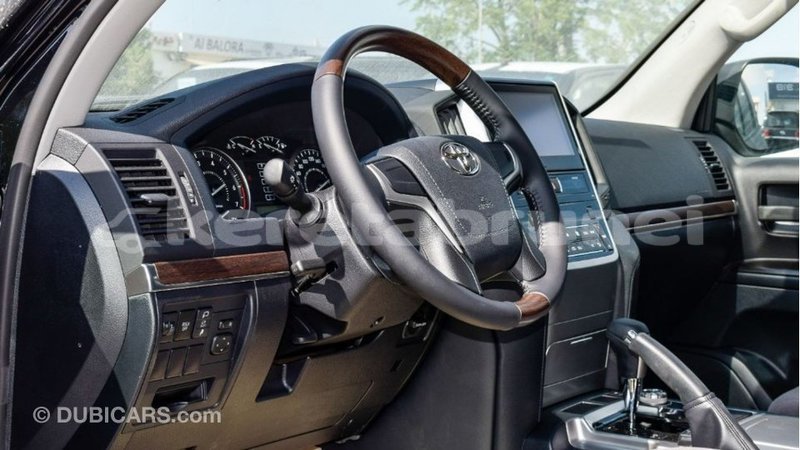 Big with watermark toyota land cruiser belait import dubai 3392