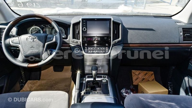 Big with watermark toyota land cruiser belait import dubai 3392