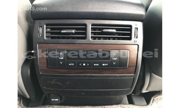 Buy Import Toyota Land Cruiser White Car in Import - Dubai in Belait Buy Import Toyota Land Cruiser White Car in Import - Dubai in Belait