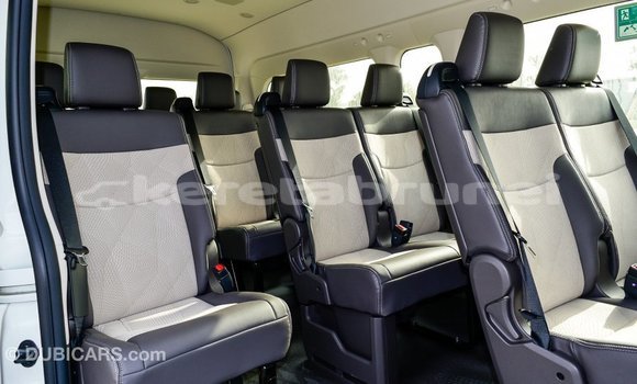Buy Import Toyota Hiace White Car in Import - Dubai in Belait Buy Import Toyota Hiace White Car in Import - Dubai in Belait