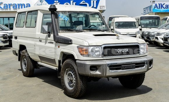 Buy Import Toyota Land Cruiser White Car in Import - Dubai in Belait Buy Import Toyota Land Cruiser White Car in Import - Dubai in Belait