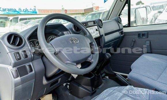 Buy Import Toyota Land Cruiser White Car in Import - Dubai in Belait Buy Import Toyota Land Cruiser White Car in Import - Dubai in Belait
