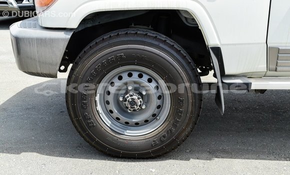 Buy Import Toyota Land Cruiser White Car in Import - Dubai in Belait Buy Import Toyota Land Cruiser White Car in Import - Dubai in Belait