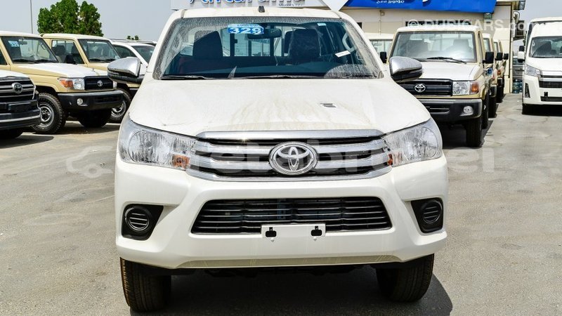 Big with watermark toyota hilux belait import dubai 3402