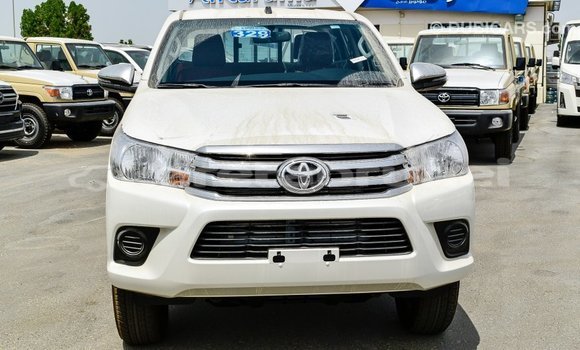 Buy Import Toyota Hilux White Car in Import - Dubai in Belait Buy Import Toyota Hilux White Car in Import - Dubai in Belait
